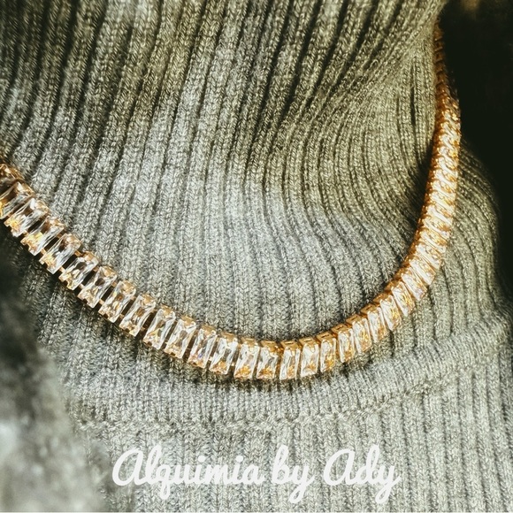 Zirconia pave diamond style gold choker necklace - Picture 2 of 2